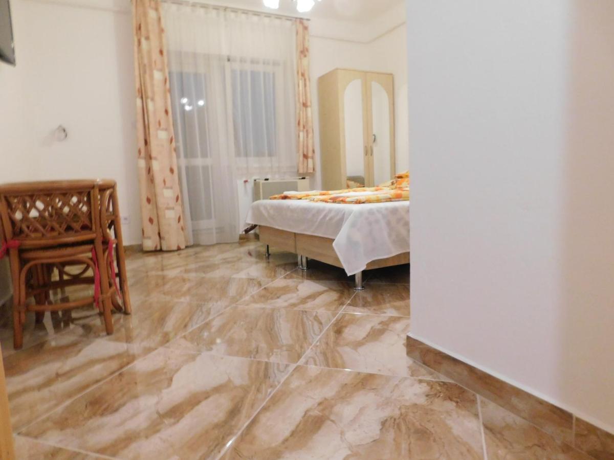 Szamóca Vendégház Miskolc Esterno foto