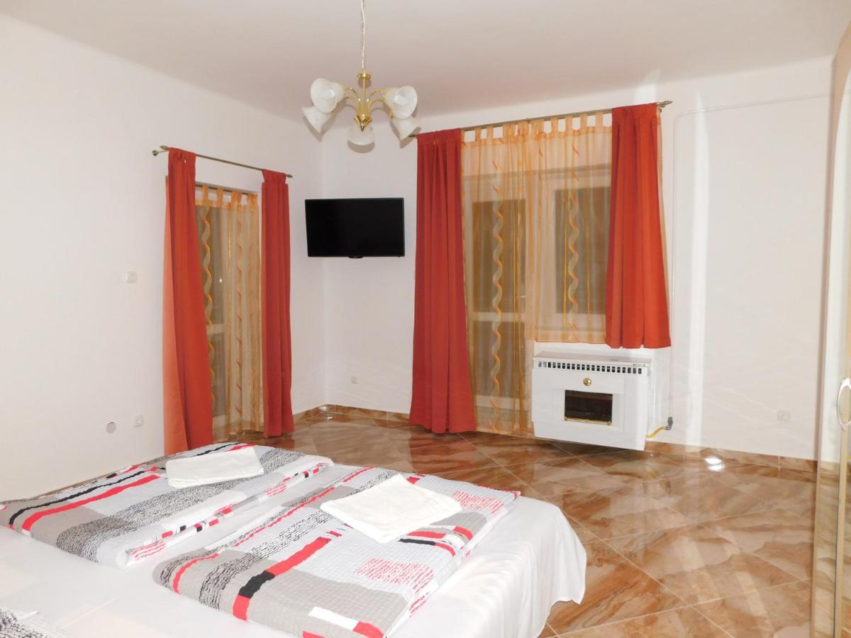 Szamóca Vendégház Miskolc Esterno foto