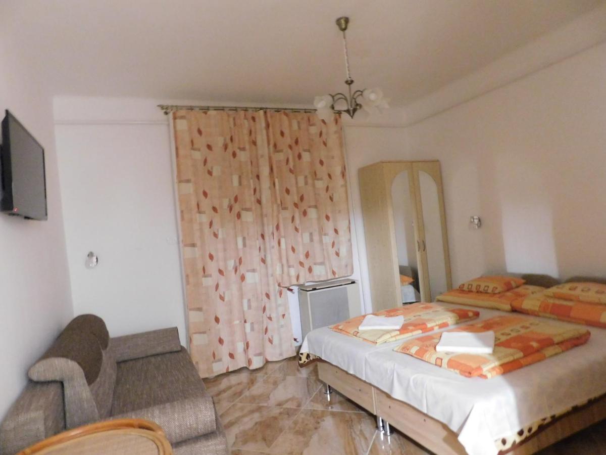 Szamóca Vendégház Miskolc Esterno foto